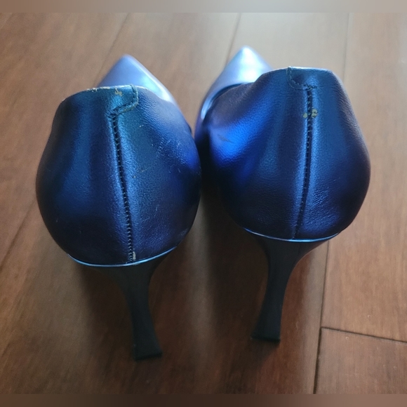 SASSIE pump by Marc Fisher Limited - Like New - Picture 3 of 5